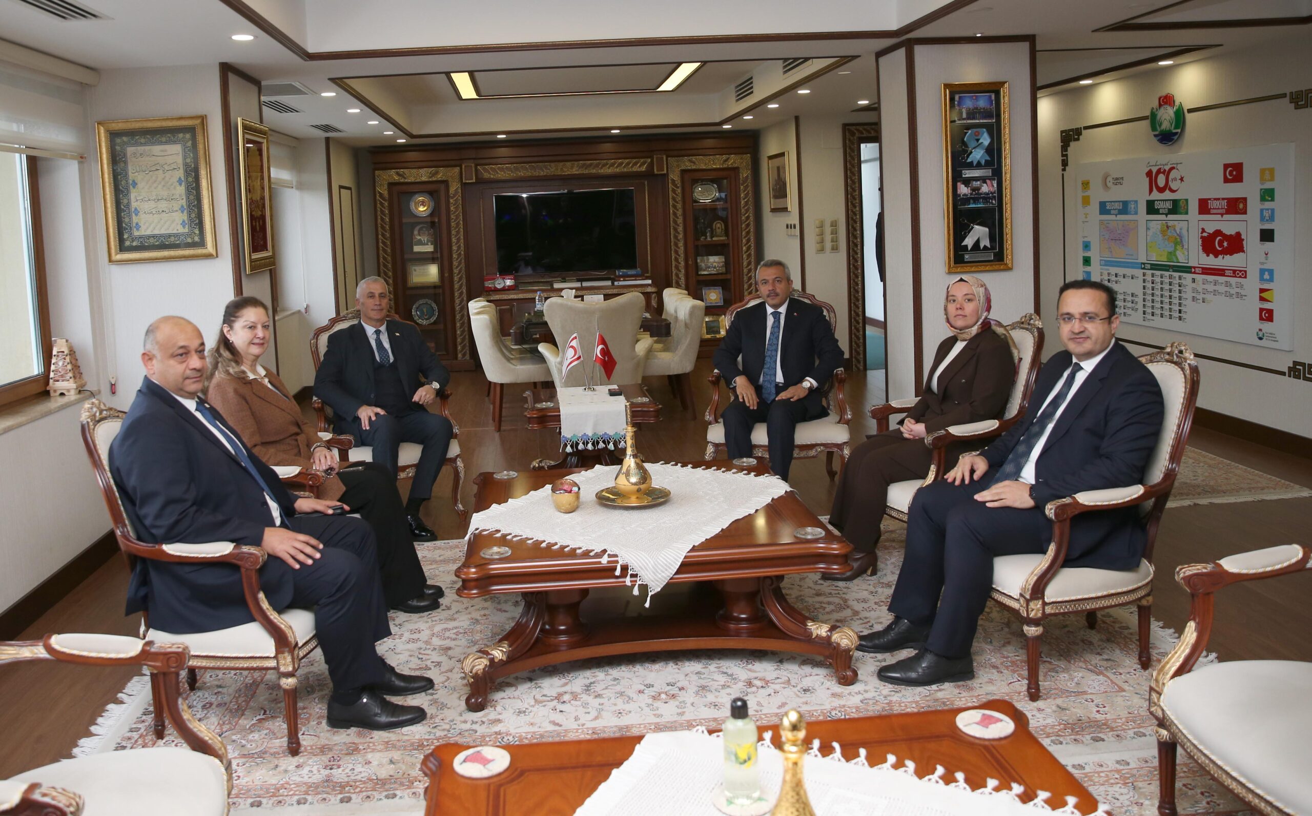 Ekonomi ve Enerji Bakanı Amcaoğlu, Rize Valisi Baydaş’ı ziyaret etti